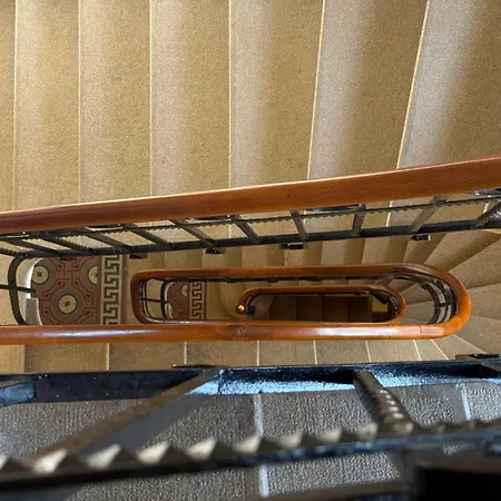 Laura Couette-café Lausanne