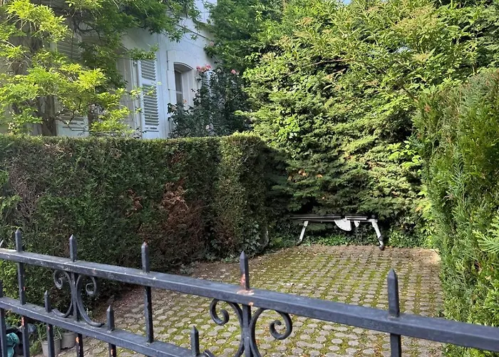 Laura Nocleg ze śniadaniem *